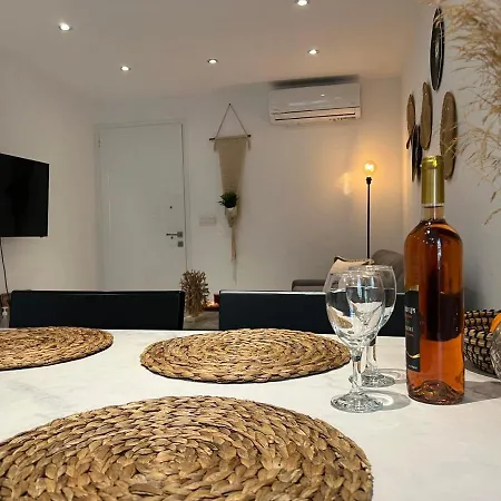 Luxury Lavender Λάρνακα