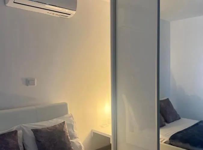 Luxury Lavender Apartmán
